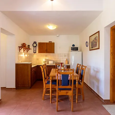 Apartment Lakeside Serenity House - Happy Balatonbereny