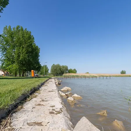 Lakeside Serenity House - Happy Balatonbereny