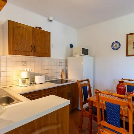 Lakeside Serenity House - Happy 아파트 Balatonberény